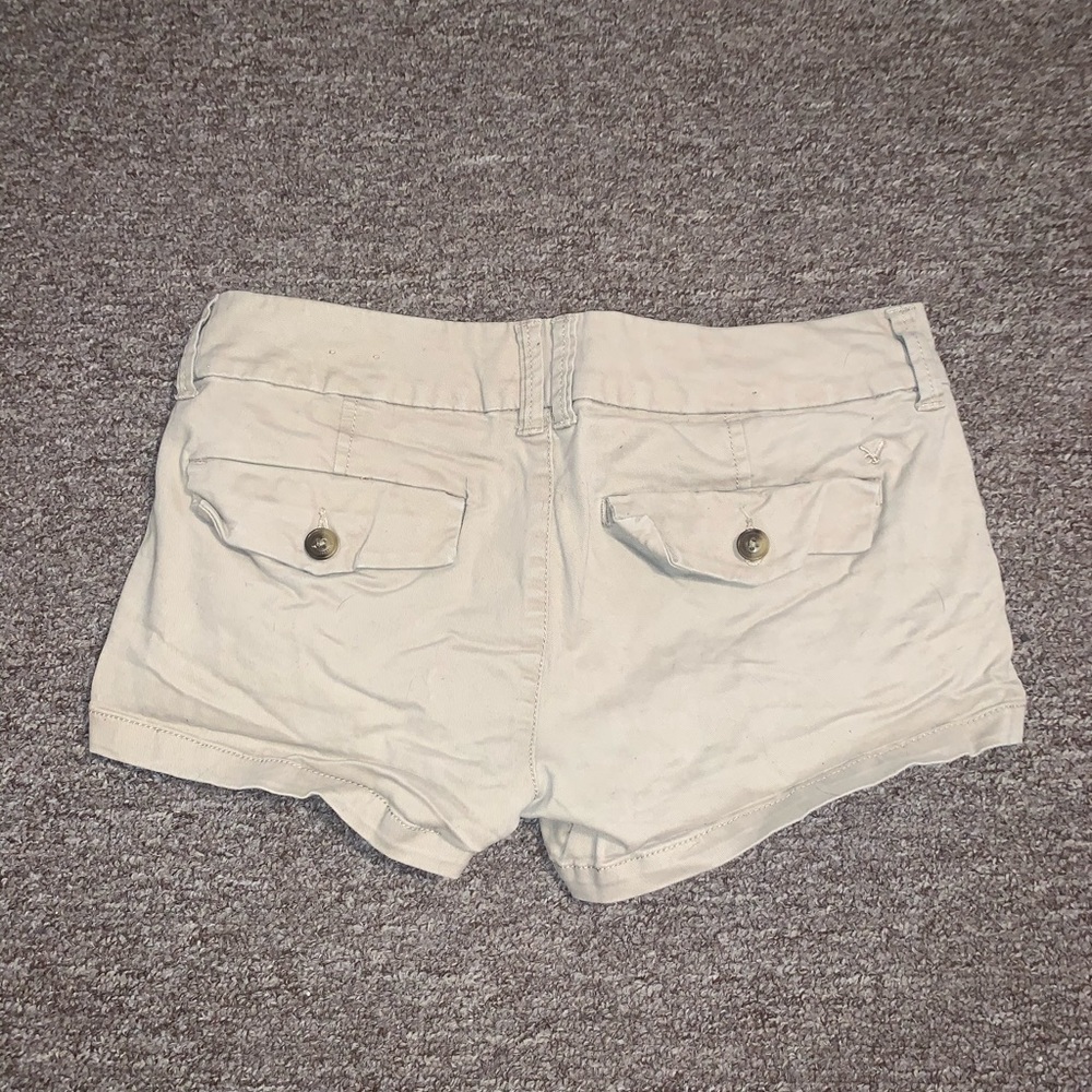 American eagle khaki shorts